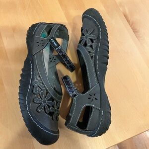 Women's Black Floral Shoes